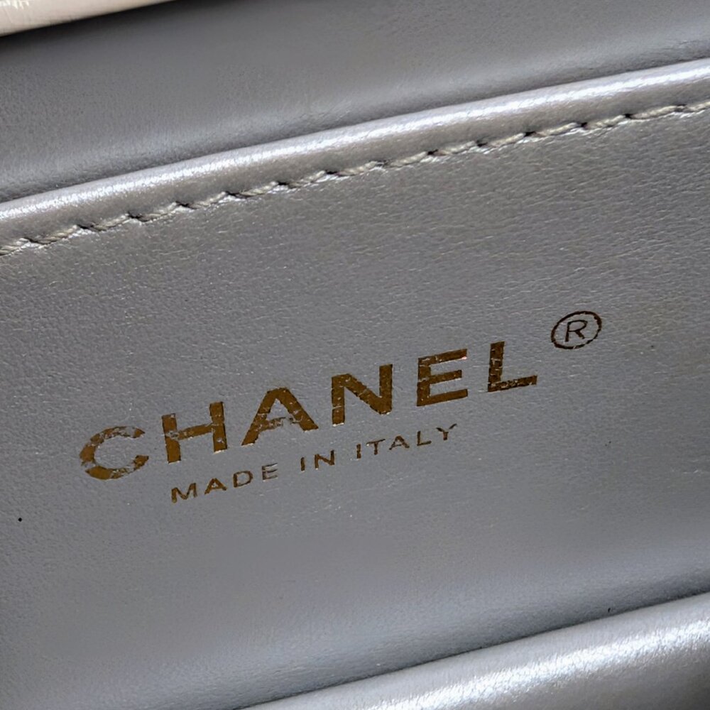 Chanel 19 White Lambskin Small Flap Bag with Pink/Blue Hardware - Picture 11 of 14